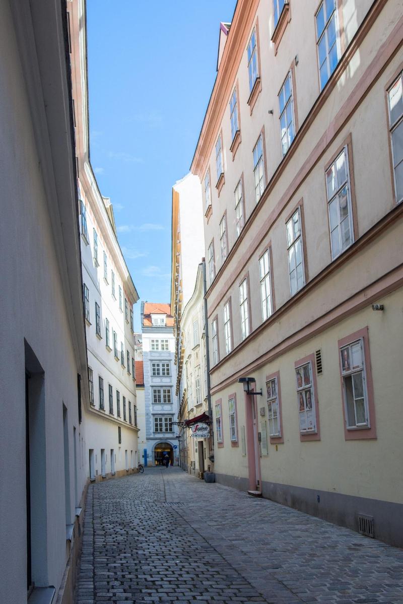 Nikolai Homes image