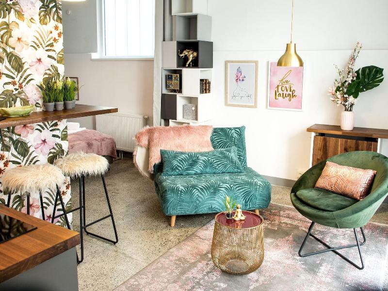 Nikolai Homes image
