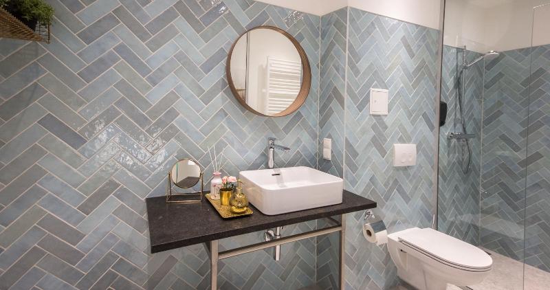 Nikolai Homes image
