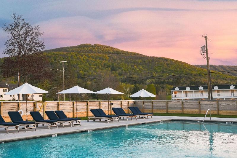 Wylder Hotel Windham image