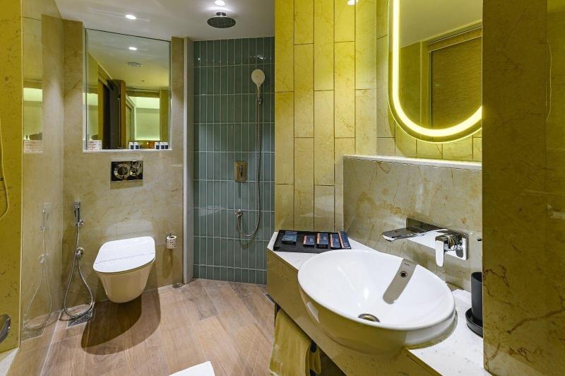 Hotel Eden Serenity Mumbai image