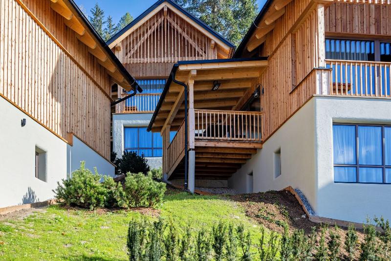 Hideaway Hotel Montestyria Chalets Suiten image