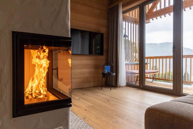 Hideaway Hotel Montestyria Chalets Suiten image