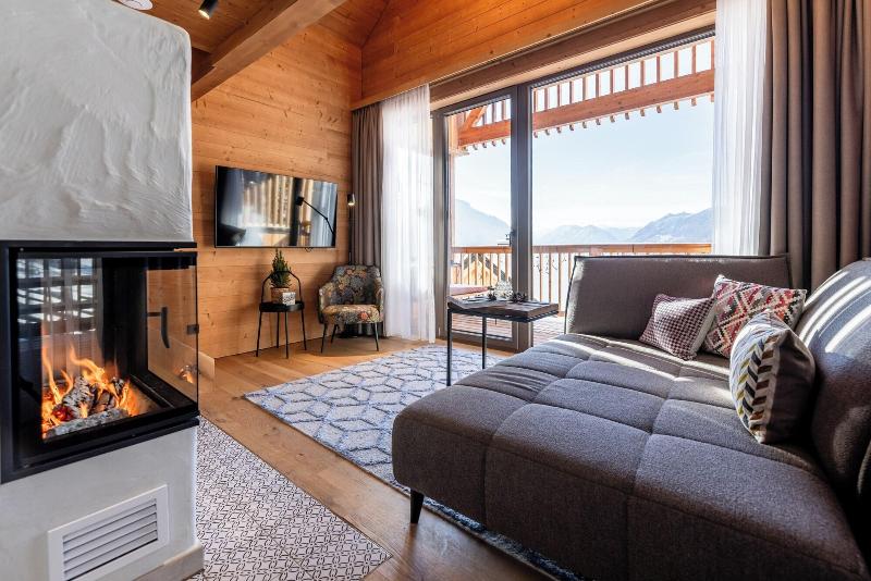 Hideaway Hotel Montestyria Chalets Suiten image