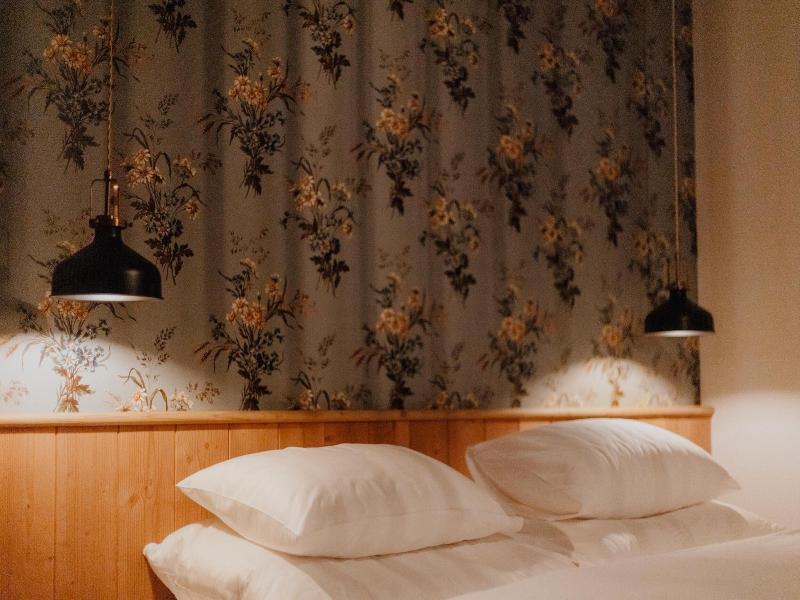 Hideaway Hotel Montestyria Chalets Suiten image