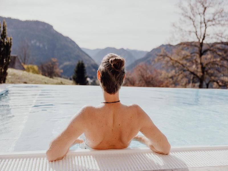Hideaway Hotel Montestyria Chalets Suiten image