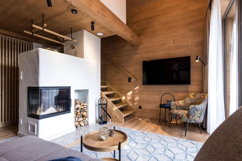 Hideaway Hotel Montestyria Chalets Suiten image