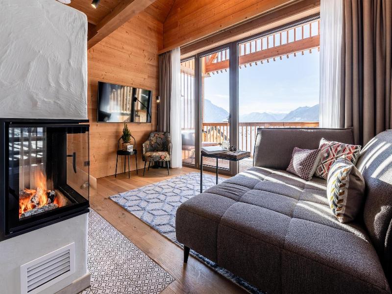 Hideaway Hotel Montestyria Chalets Suiten image