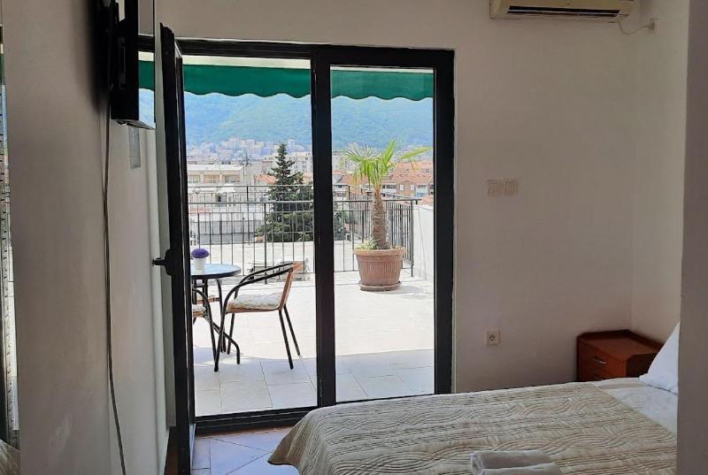 Villa Lutovac image