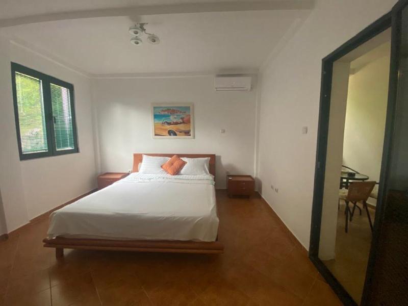 Villa Lutovac image