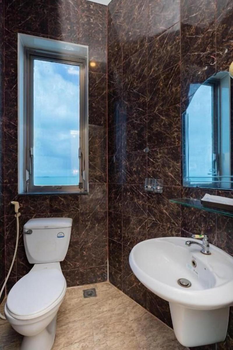 Front Beach Hotel By Joi Hospitality image