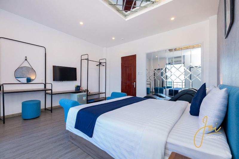 Front Beach Hotel By Joi Hospitality image