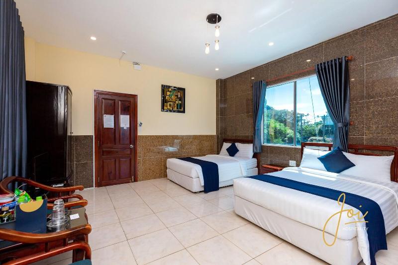 Front Beach Hotel By Joi Hospitality image