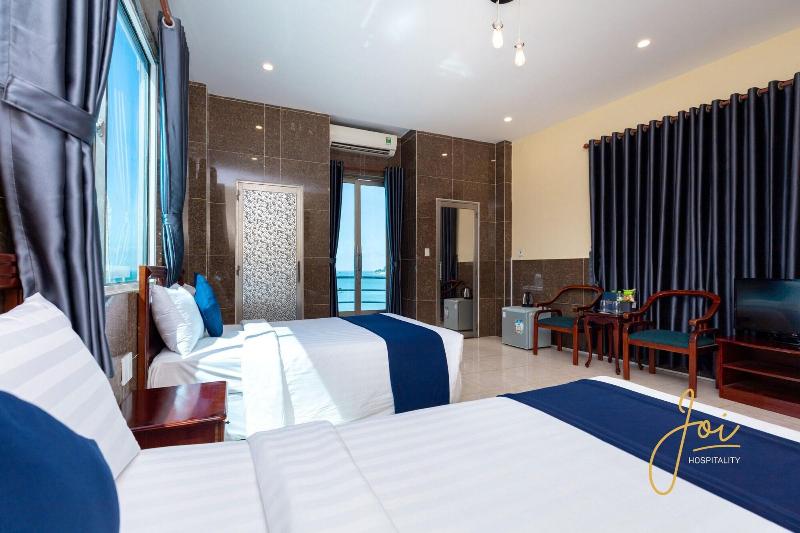 Front Beach Hotel By Joi Hospitality image