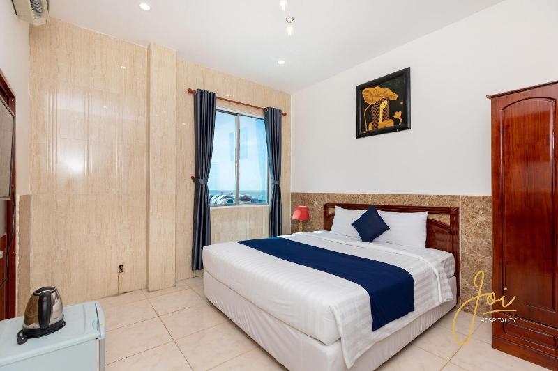 Front Beach Hotel By Joi Hospitality image