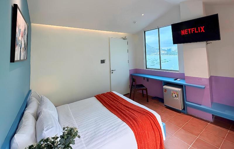 Front Beach Hotel By Joi Hospitality image