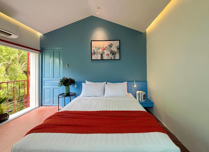 Front Beach Hotel By Joi Hospitality image
