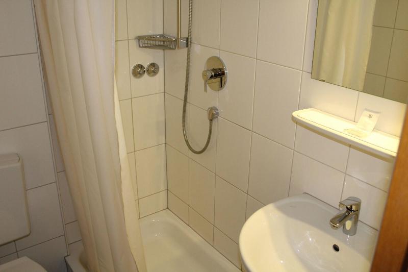 Ap Hotel Viernheim Am Kapellenberg image