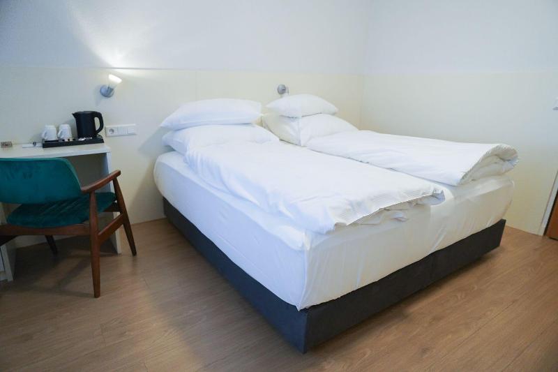 Ap Hotel Viernheim Am Kapellenberg image
