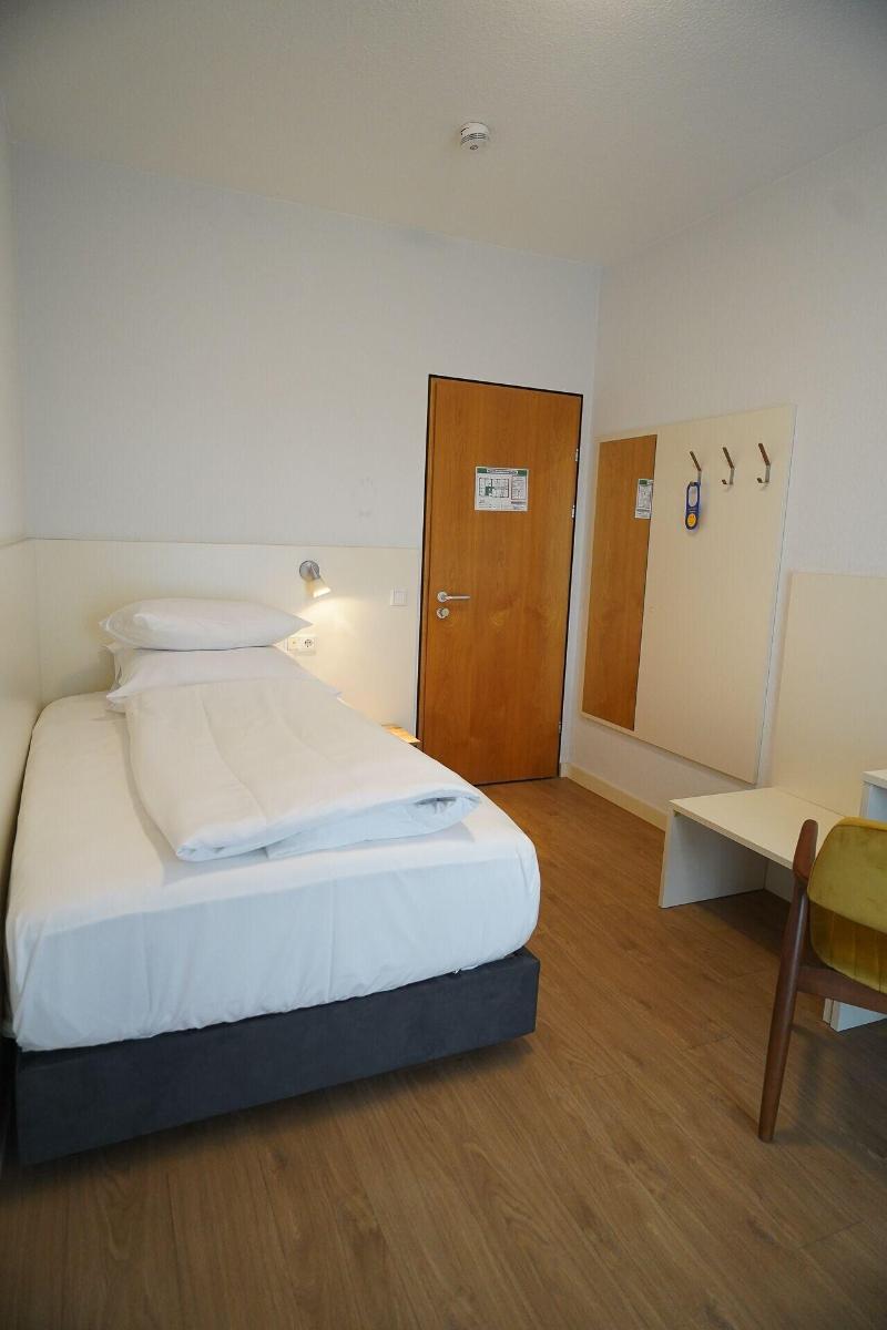 Ap Hotel Viernheim Am Kapellenberg image