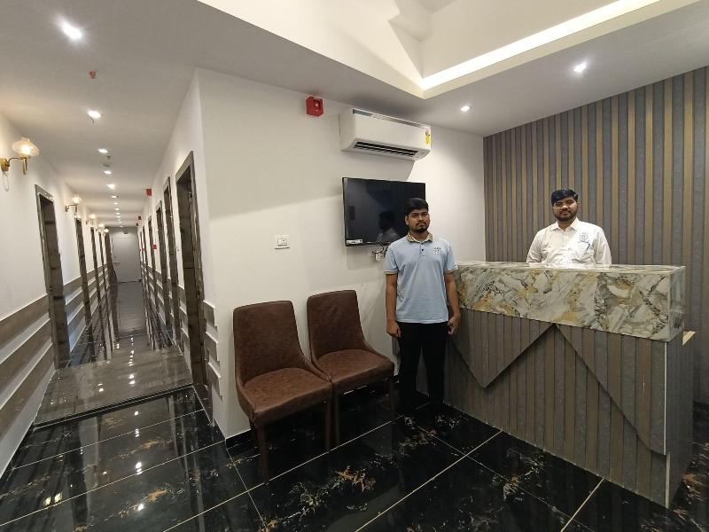 Hotel Beverly Palace Santacruz image