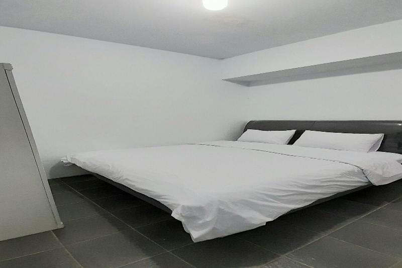 Capital O 93794 Athallah Homestay Syaria image