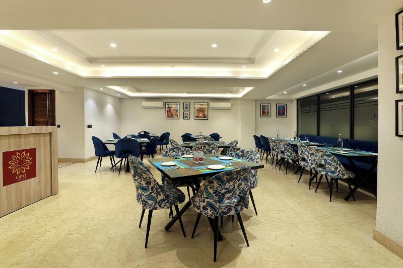 Opo Hotel Iffco Chowk image