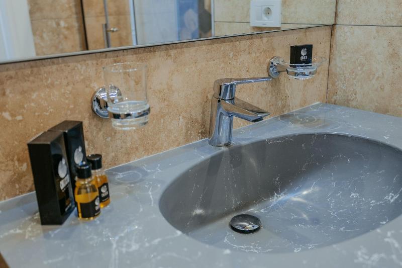 Callisto Hotel image