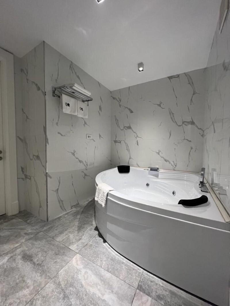 Callisto Hotel image