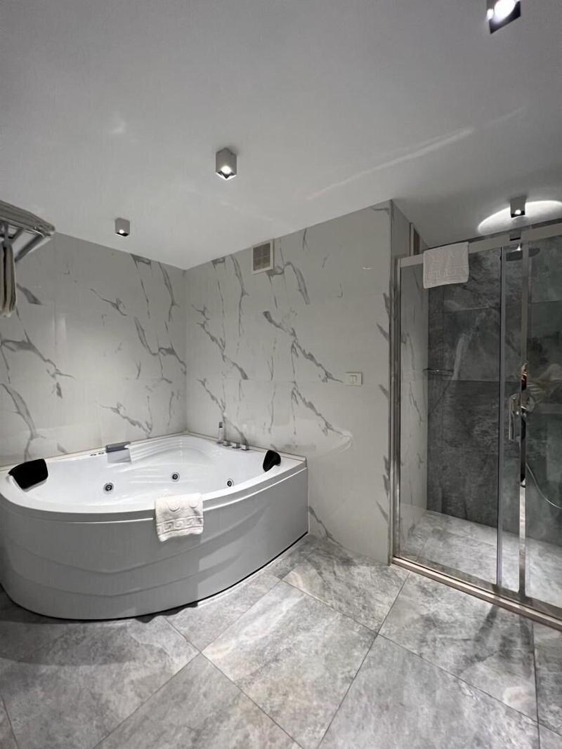 Callisto Hotel image