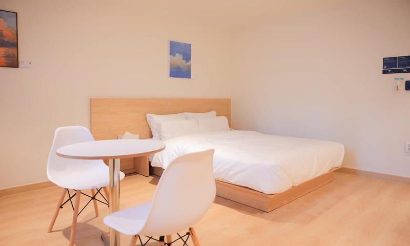 Ace Hotel By Cozy Daejeon Yuseong Branch image