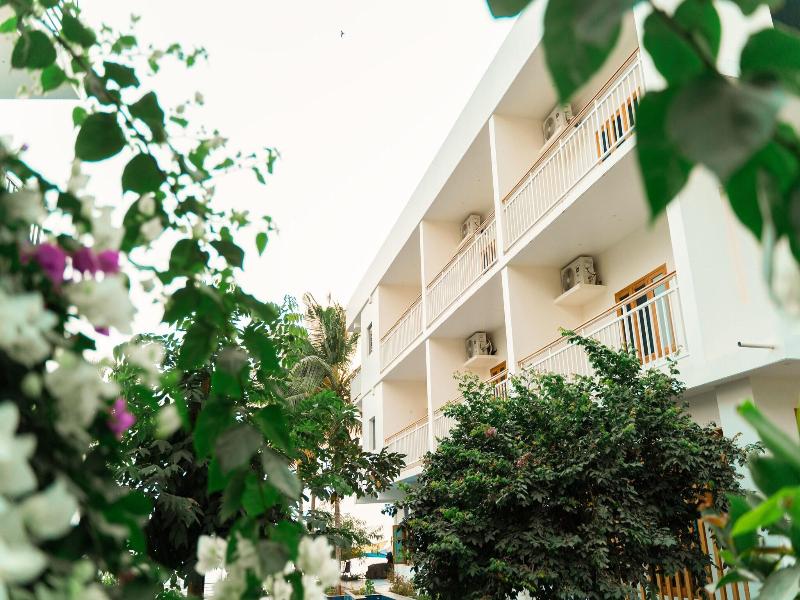 Skylar Seaview Beach Resort And Spa image
