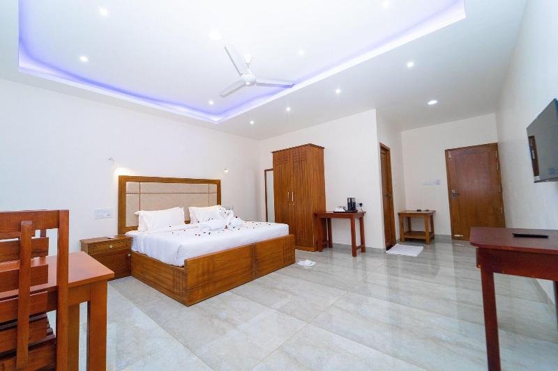 Skylar Seaview Beach Resort And Spa image