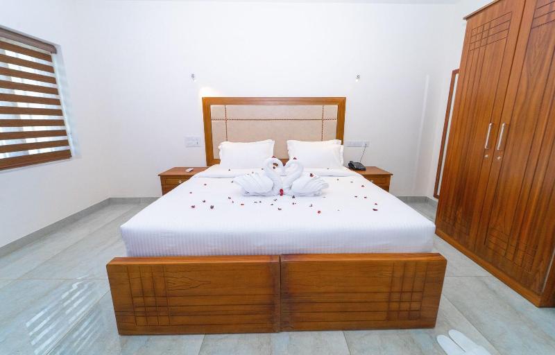 Skylar Seaview Beach Resort And Spa image