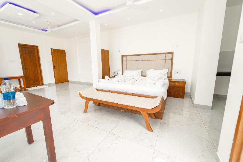 Skylar Seaview Beach Resort And Spa image