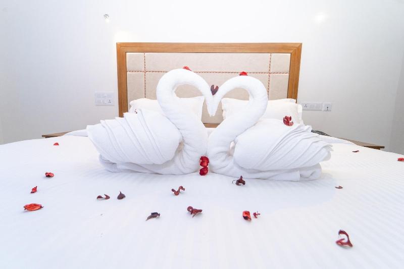 Skylar Seaview Beach Resort And Spa image