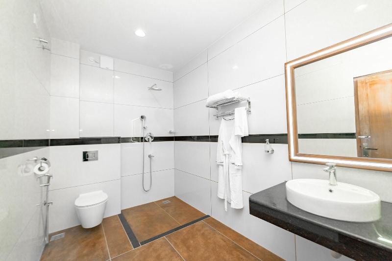 Skylar Seaview Beach Resort And Spa image
