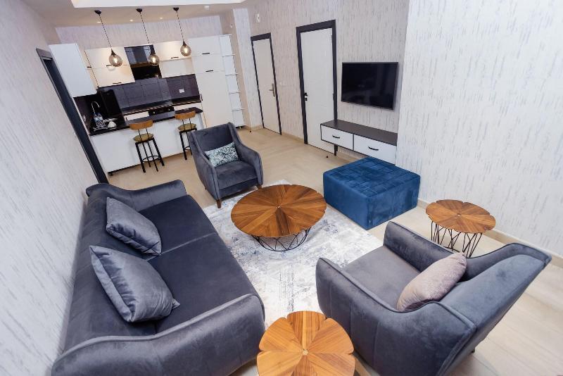Shitaye Suite Hotel image