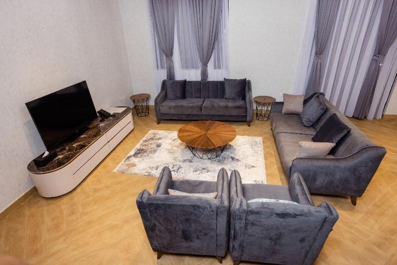 Shitaye Suite Hotel image
