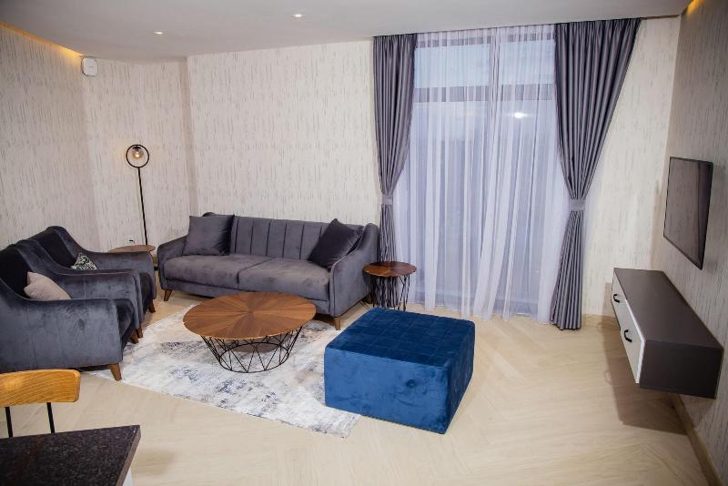 Shitaye Suite Hotel image
