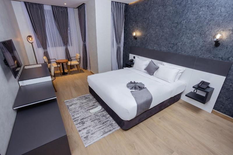 Shitaye Suite Hotel image