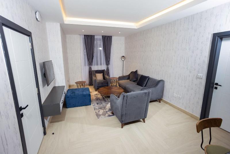 Shitaye Suite Hotel image
