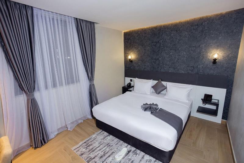 Shitaye Suite Hotel image