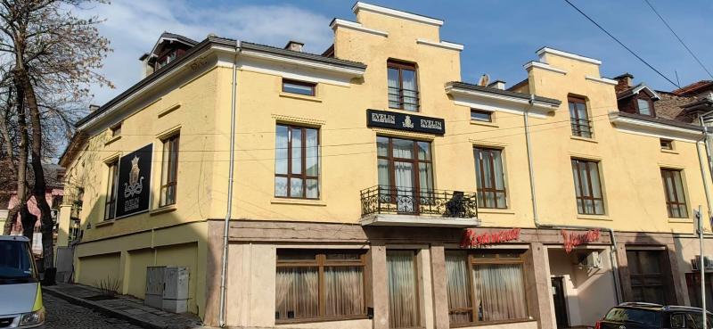 Evelin Deluxe House image