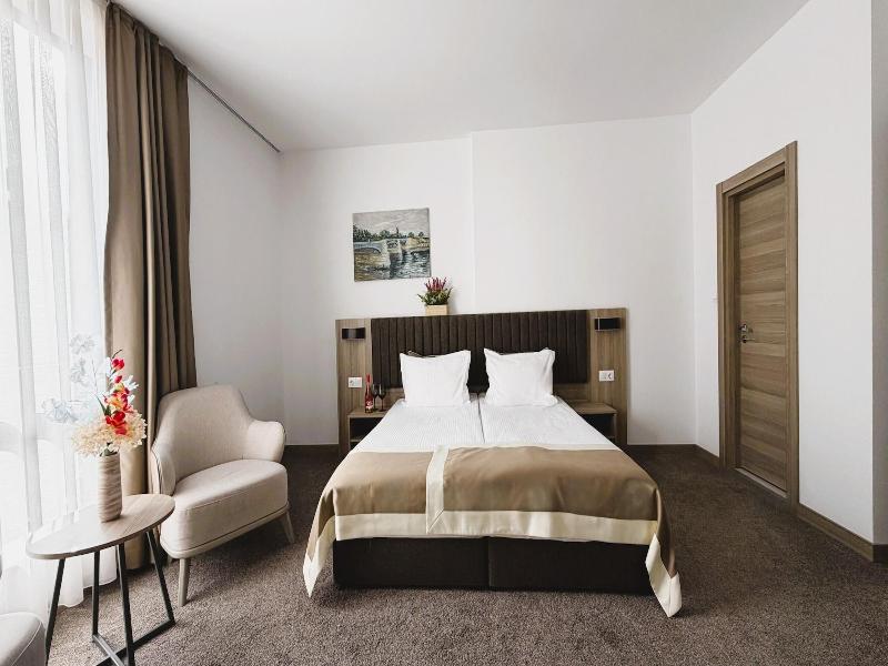 Evelin Deluxe House image