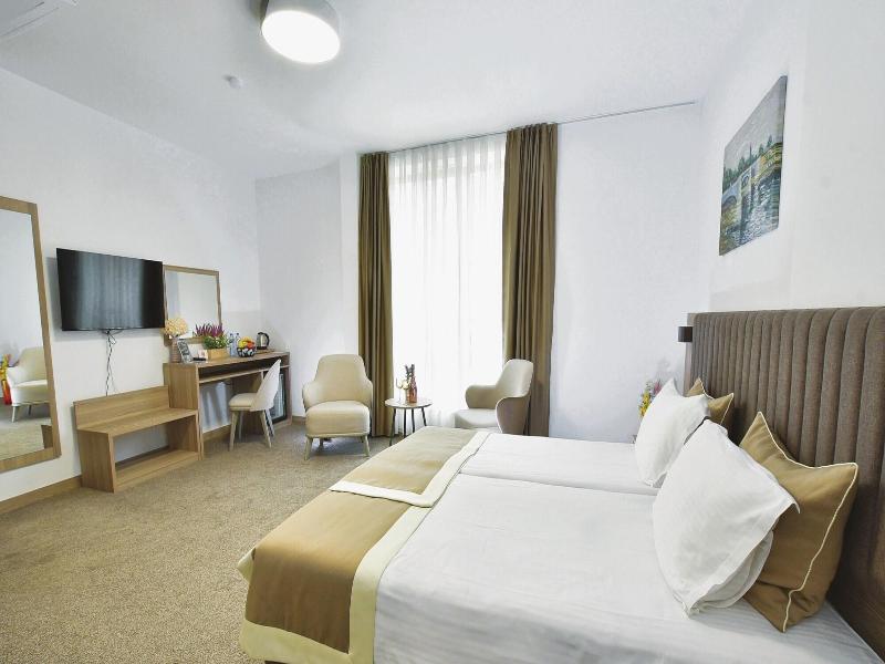 Evelin Deluxe House image
