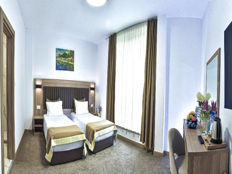 Evelin Deluxe House image