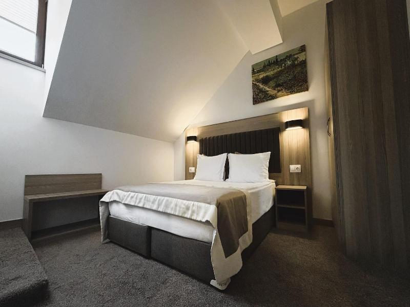 Evelin Deluxe House image