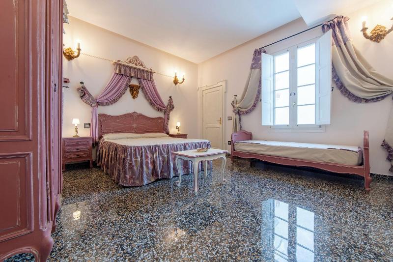 The Crown Palace image