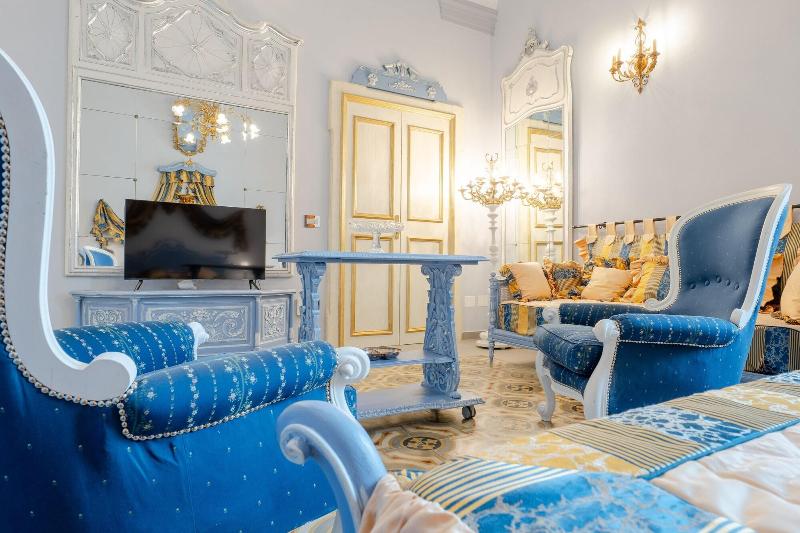 The Crown Palace image